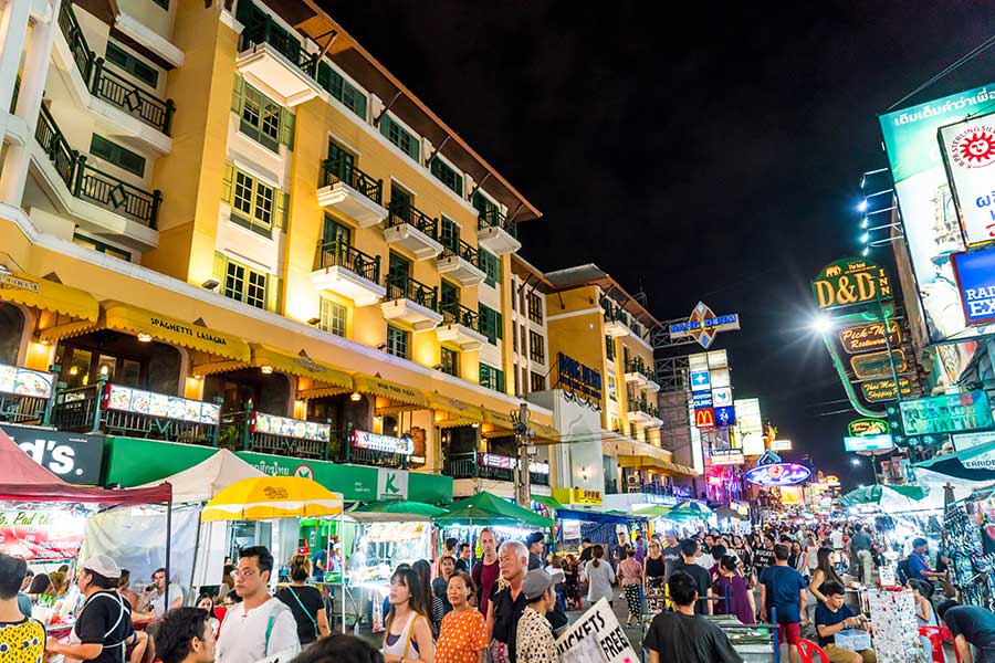Khao-San-Road-backpacker-nacht-bangkok